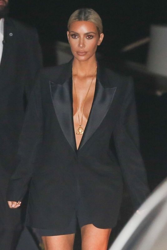 KIM KARDASHIAN at Nobu in Malibu 11/15/2017