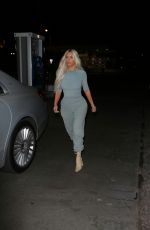 KIM KARDASHIAN Leaves a Photoshoot in Los Angeles 11/28/2017