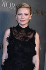 KIRSTEN DUNST at 2017 Guggenheim International Gala in New York 11/16/2017