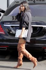 KOURTNEY KARDASHIAN Leavines a Studio in Los Angeles 11/17/2017