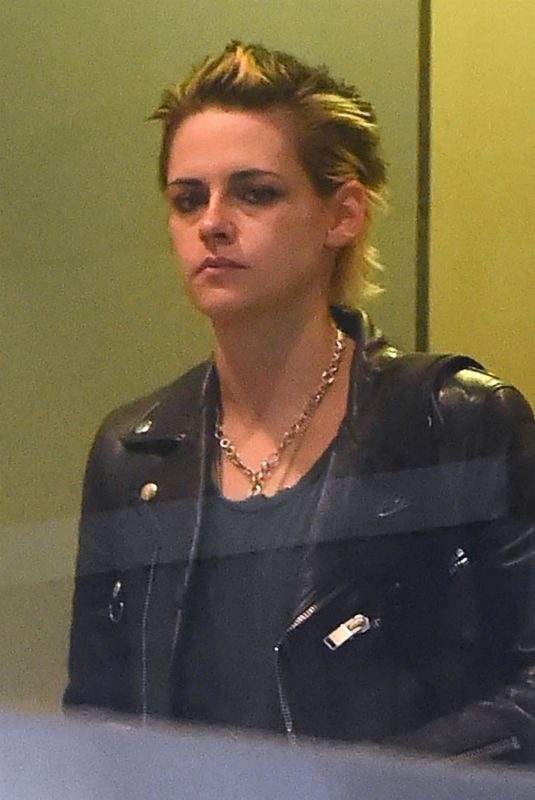 KRISTEN STEWART at Los Angeles International Airport 11/12/2017