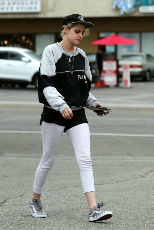 KRISTEN STEWART Out and About in Los Angeles 10/31/2017