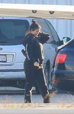 KYLIE JENNER etting on a private jet in los angeles - november 5, 2017 | picture pub