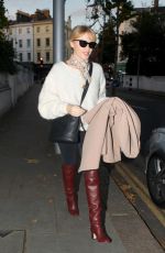 KYLIE MINOGUE Out in London 11/07/2017