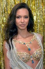 LAIS RIBEIRO Unveils Victoria