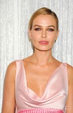 LARA BINGLE at Fred Hollows Foundation Inaugural Fundraising Gala in Los Angeles 11/15/2017