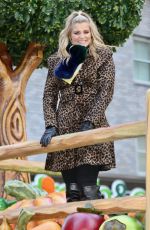 LAUREN ALAINA at Macy’s Thanksgiving Day Parade in New York 11/23/2017
