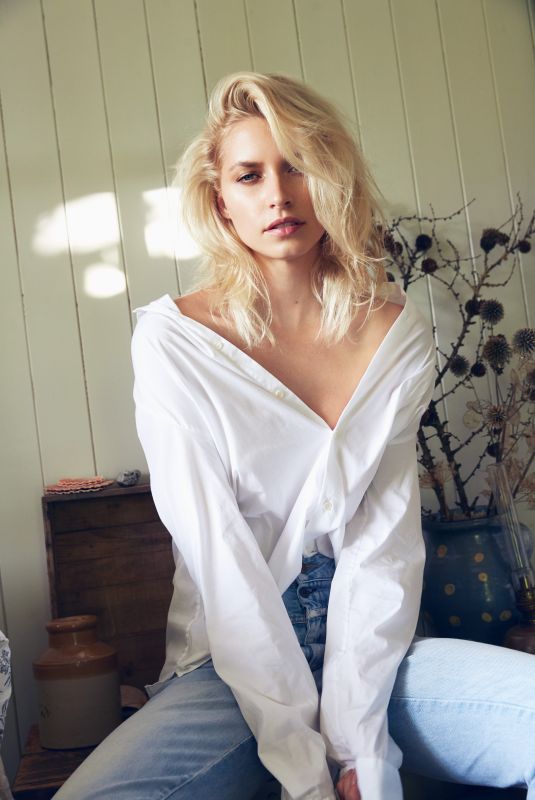 LENA GERCKE on the Set of a Photoshoot, 2017