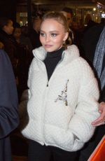 LILY-ROSE DEPP Leavines Cafe Restaurant Butik in Paris 11/22/2017