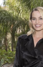 MARGOT ROBBIE at I, Tonya Press Conference 11/20/2017
