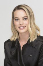 MARGOT ROBBIE at I, Tonya Press Conference 11/20/2017