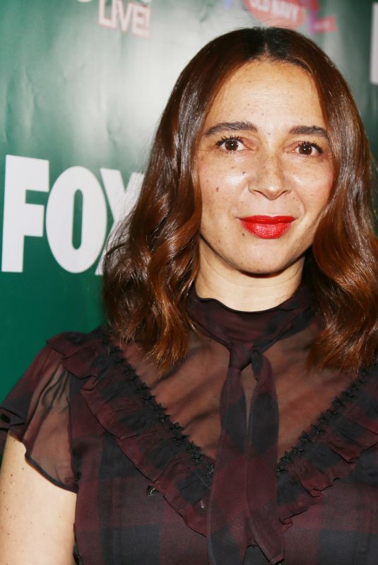 MAYA RUDOLPH at A Christmas Story Live! Lighting Event in Los Angeles 11/24/2017