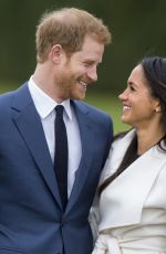 MEGHAN MARKLE and Prince Harry Announce Their Engagement at Kensington Palace 11/27/2017