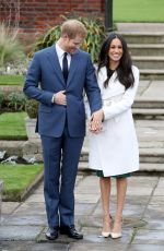 MEGHAN MARKLE and Prince Harry Announce Their Engagement at Kensington Palace 11/27/2017