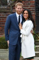 MEGHAN MARKLE and Prince Harry Announce Their Engagement at Kensington Palace 11/27/2017