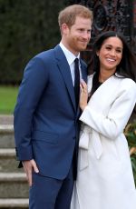 MEGHAN MARKLE and Prince Harry Announce Their Engagement at Kensington Palace 11/27/2017