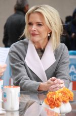 MEGYN KELLY Eats Pizza at Access Hollywood in New York 11/14/2017