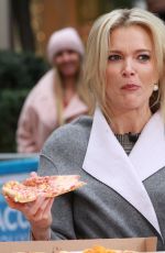 MEGYN KELLY Eats Pizza at Access Hollywood in New York 11/14/2017