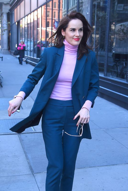 MICHELLE DOCKERY Arrives at AOL Build in New York 11/20/2017