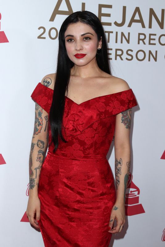 MON LAFERTE at 2017 Latin Recording Academy Person of the Year Awards in Las Vegas 11/15/2017