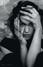 MONICA BELLUCI in Elle Magazine, Italy December 2017