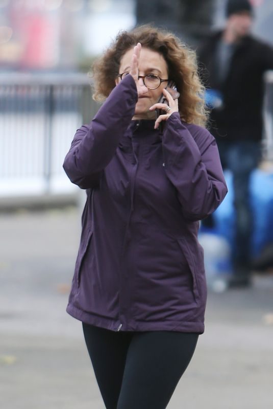 NADIA SAWALHA Out and About in London 11/09/2017