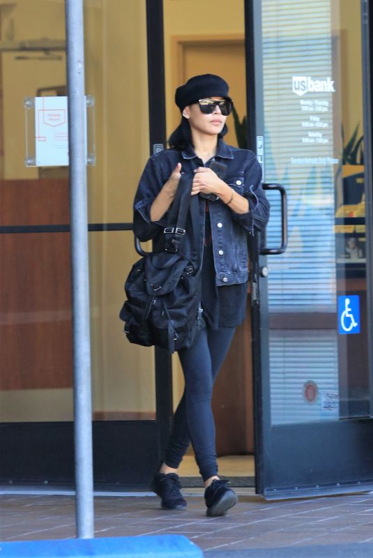 NAYA RIVERA Leaves a Bank in Los Feliz 11/14/2017