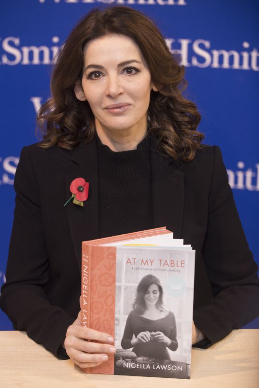 NIGELLA LAWSON at At My Table BookS igning in Glasgow 11/09/2017