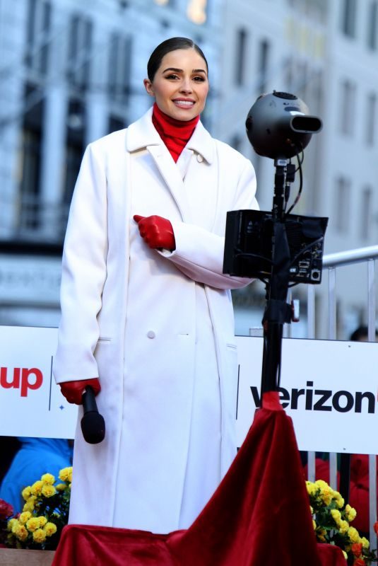 OLIVIA CULPO at Macy’s Thanksgiving Day Parade in New York 11/23/2017