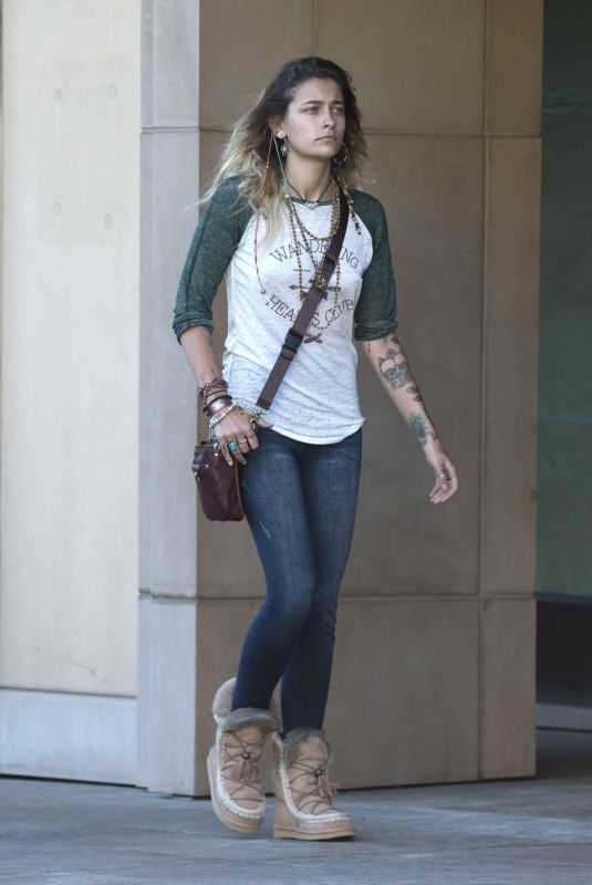 PARIS JACKSON Out and About in Beverly Hills 11/17/2017