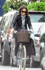 PIPPA MIDDLETON Out Riding a Bicycle in London 11/09/2017