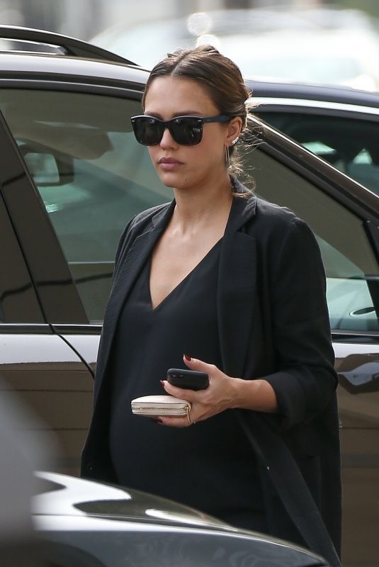 Pregnant JESSICA ALBA Leave Urth Caffe in Beverly Hills 11/16/2017