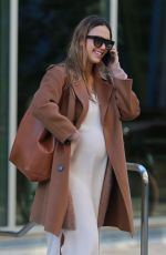 Pregnant JESSICA ALBA Out and About in Los Angeles 11/09/2017
