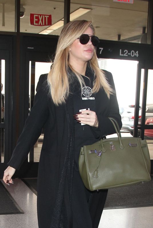 Pregnant KHLOE KARDASHIAN at Los Angeles International Airport 11/15/2017
