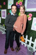 Pregnant LONDON ELISE KRESS at March of Dimes: Imagine a World Premiere at LA Live: Microsoft Square in Los Angeles 11/09/2017