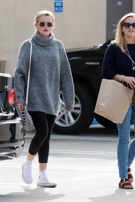 REESE WITHERSPOON and AVA PHILLIPPE Out in Los Angeles 10/29/2017