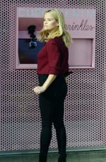 REESE WITHERSPOON at Sprinkles Cupcakes ATM Machine in Beverly Hills 11/15/2017