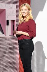 REESE WITHERSPOON on the Set of Advertisement at Sprinkles Ice Cream in Beverly Hills 11/15/2017