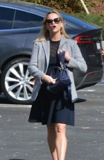 REESE WITHERSPOON Out and About in Los Angeles 11/14/2017