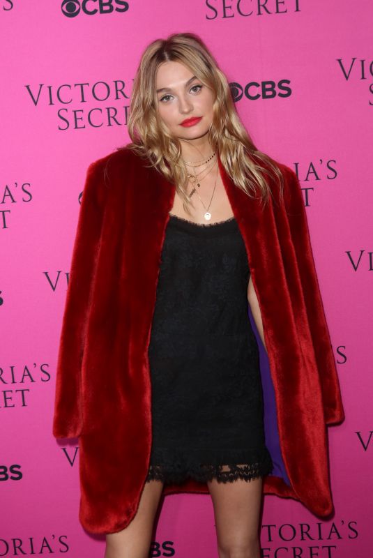 ROOSMARIJN DE KOK at 2017 Victoria’s Secret Fashion Show Viewing Party in New York 11/28/2017