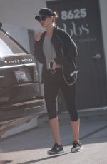 ROSIE HUNTINGTON-WHITELEY Leaves a Gym in West Hollywood 11/27/2017