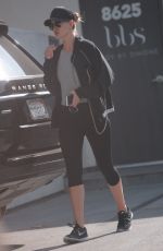 ROSIE HUNTINGTON-WHITELEY Leaves a Gym in West Hollywood 11/27/2017