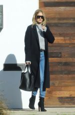 ROSIE HUNTINGTON-WHITELEY Out in Los Angeles 11/11/2017