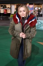 SABRINA CARPENTER at Macy