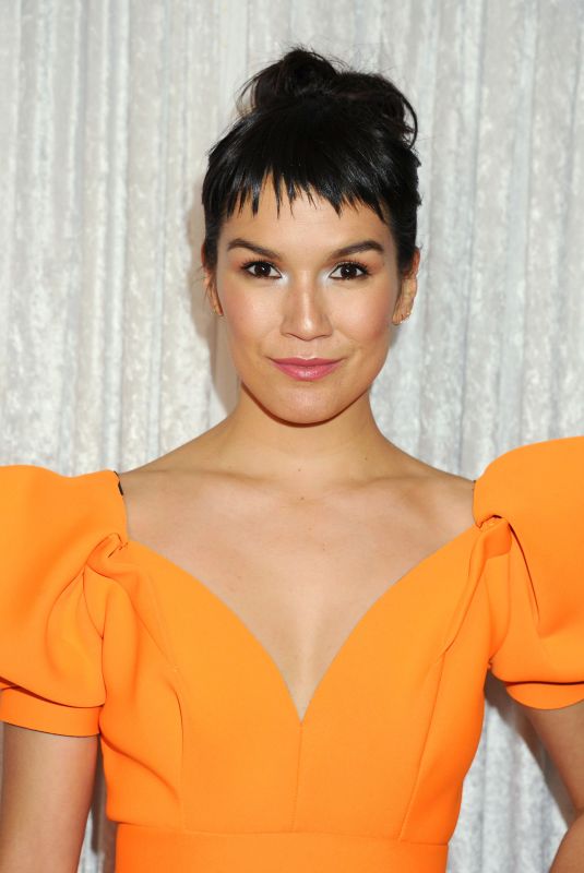 SAMANTHA WAN at Fred Hollows Foundation Inaugural Fundraising Gala in Los Angeles 11/15/2017