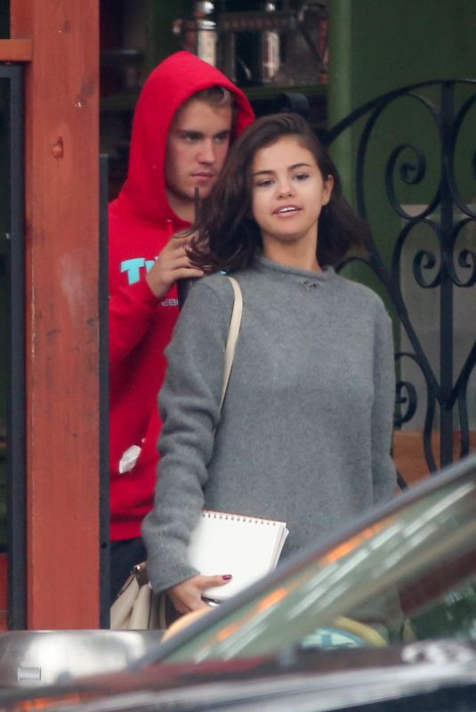 SELENA GOMEZ and Justin Bieber Out in Los Angeles 11/01/2017