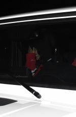 SELENA GOMEZ Returns to Her Home with Justin Bieber 11/01/2017
