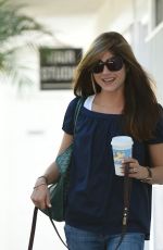 SELMA BLAIR Heading to a Hair Salon in Los Angeles 11/08/2017
