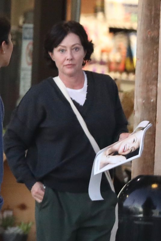 SHANNEN DOHERTY Out Shopping in Malibu 11/09/2017