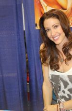 SHANNON ELIZABETH at Comic-con 2017 in New York 11/12/2017